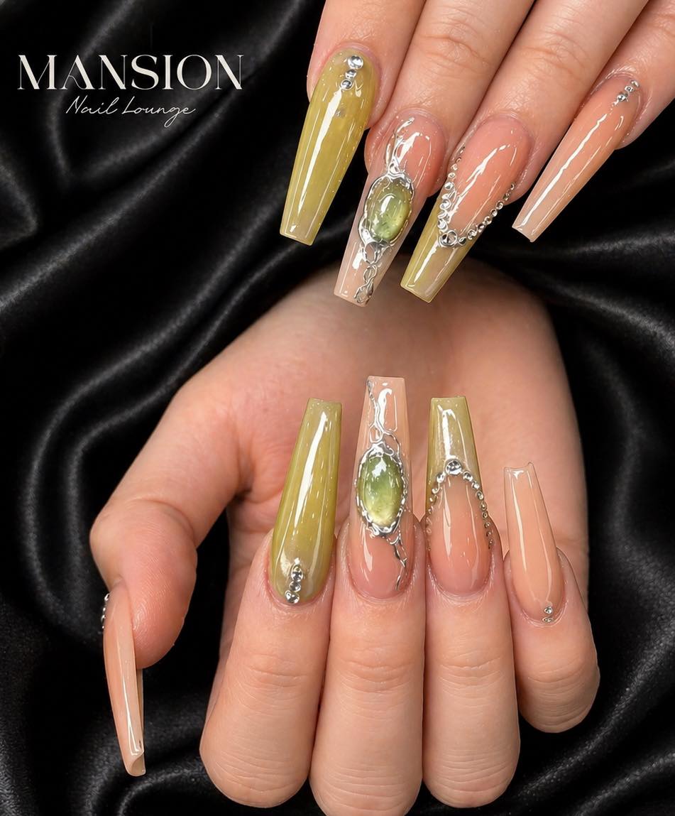 Mansion Nail Lounge